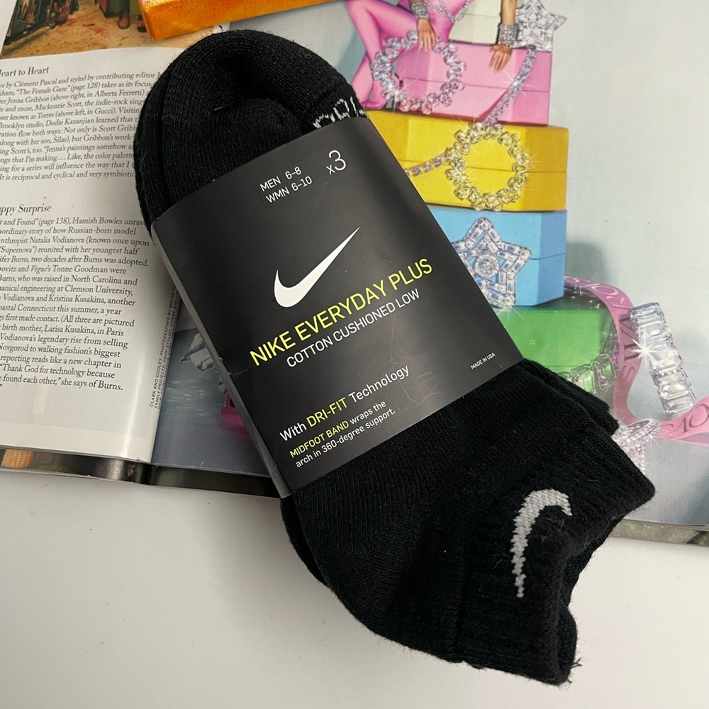 Small Nike Everyday Plus Cushioned Socks Dri fit Training No-Show Socks 3 Pairs